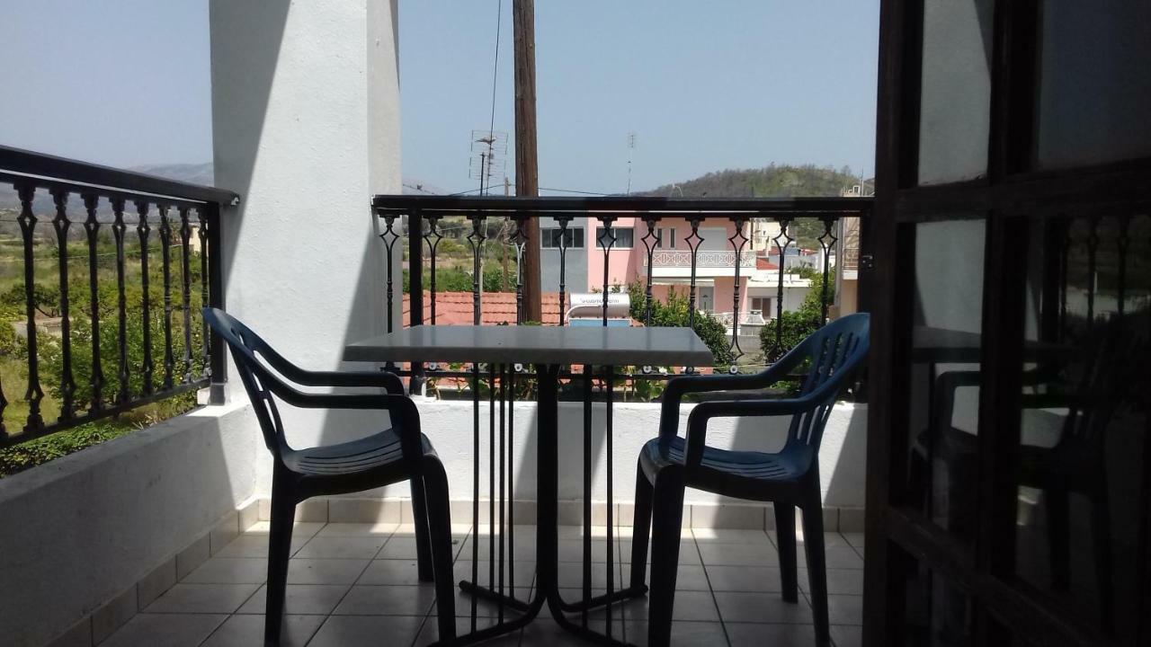 Amaliahotel Apolakkia Buitenkant foto